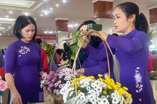 Nữ lao động Kho bạc Nhà nước Hải Dương  "giỏi việc nước, đảm việc nhà”
